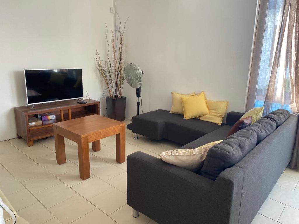 Oceanpride Complex Apartment Flic en Flac Bagian luar foto