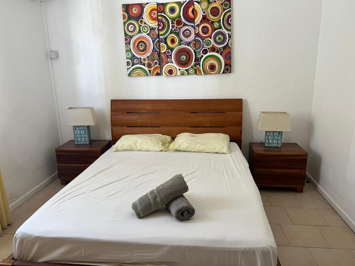Oceanpride Complex Apartment Flic en Flac Bagian luar foto