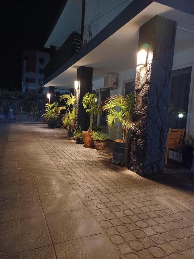 Oceanpride Complex Apartment Flic en Flac Bagian luar foto